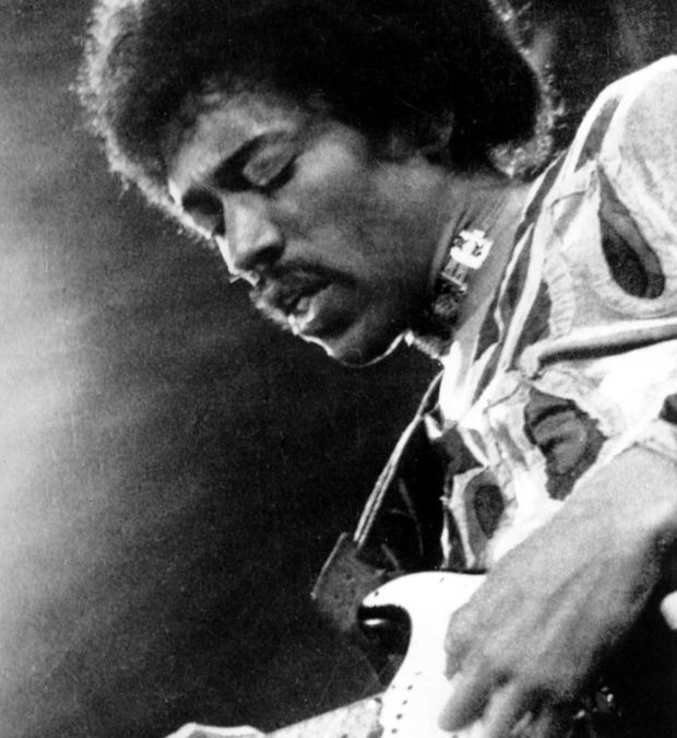 Jimi Hendrix’s Guitar At Center of Tucson Lawsuit